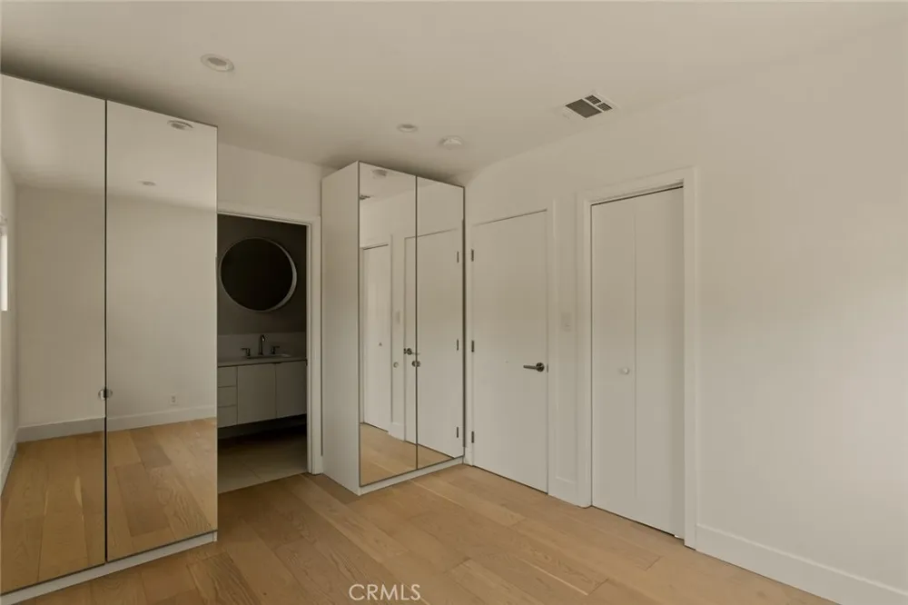 9846 Cabanas Tujunga, CA 91042