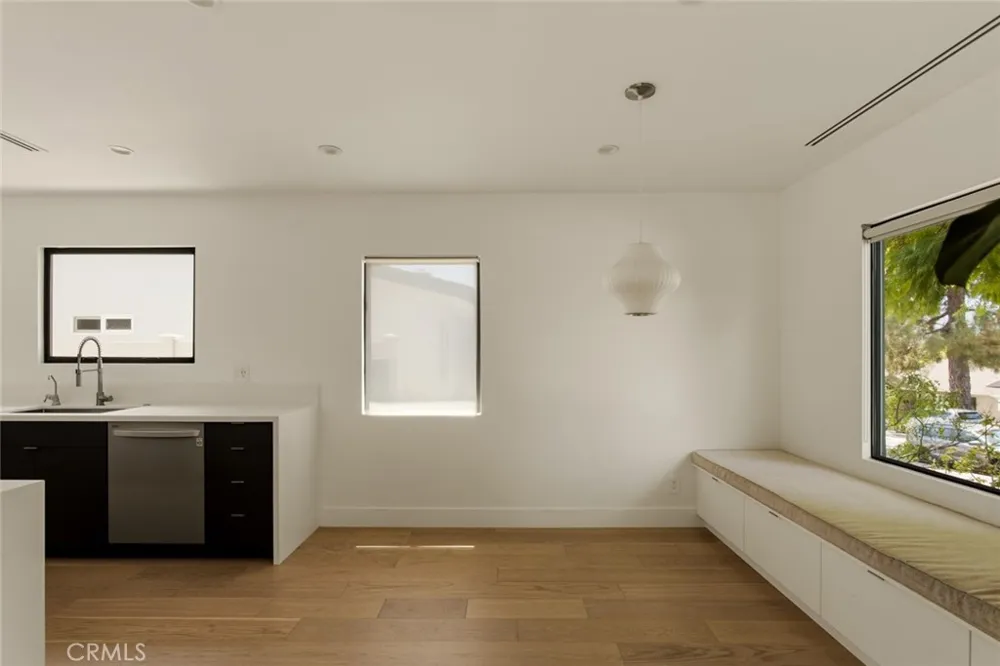 9846 Cabanas Tujunga, CA 91042