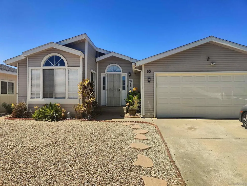 15935 Spring Oaks Rd #65 El Cajon, CA 92021