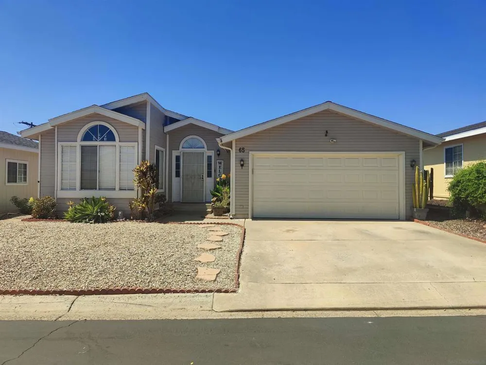 15935 Spring Oaks Rd #65 El Cajon, CA 92021