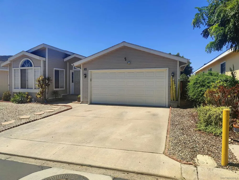 15935 Spring Oaks Rd #65 El Cajon, CA 92021