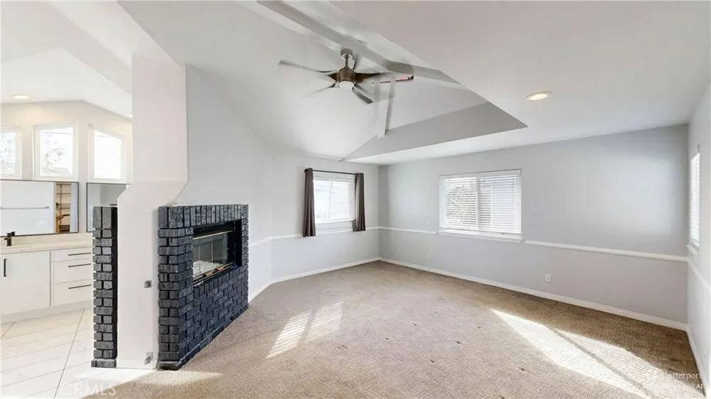 136 23rd Costa Mesa, CA 92627