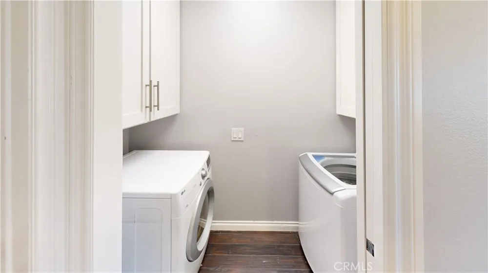 136 23rd Costa Mesa, CA 92627