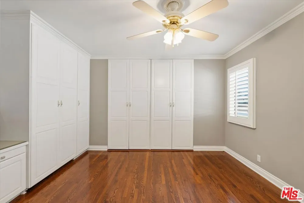 6222 Flores Avenue Los Angeles, CA 90056
