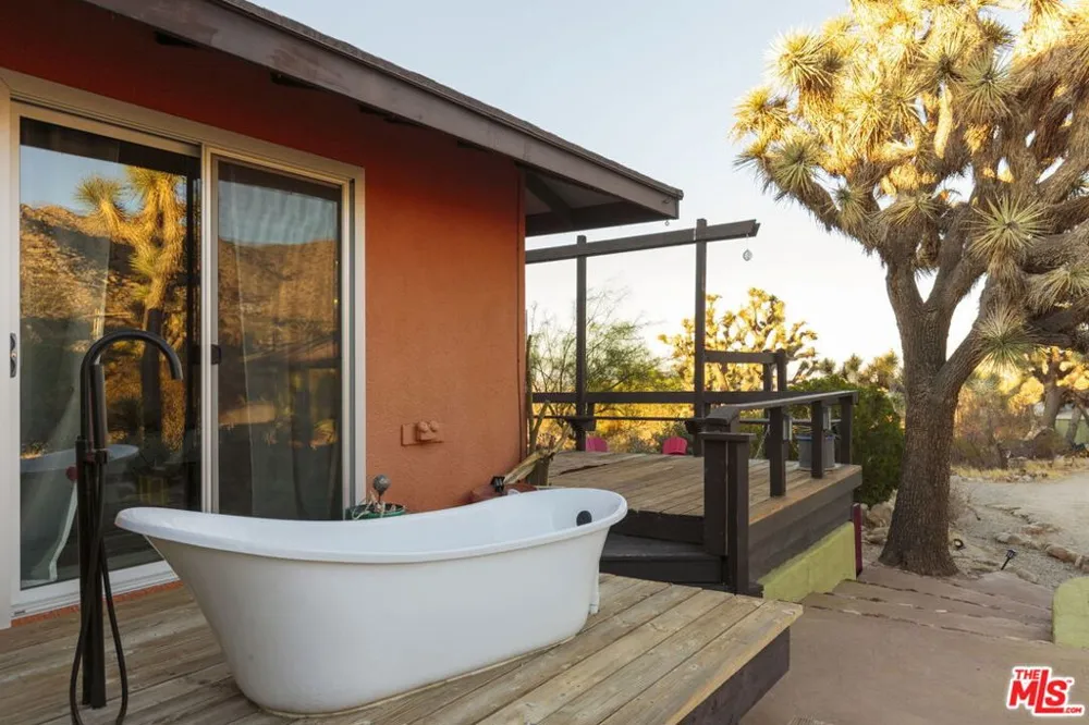 59489 Onaga Trail Joshua Tree, CA 92252