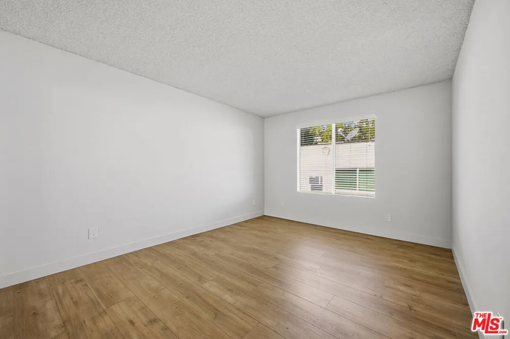 1352 S Carmelina Avenue #212 Los Angeles, CA 90025