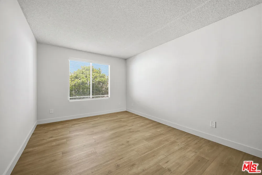 1352 S Carmelina Avenue #212 Los Angeles, CA 90025