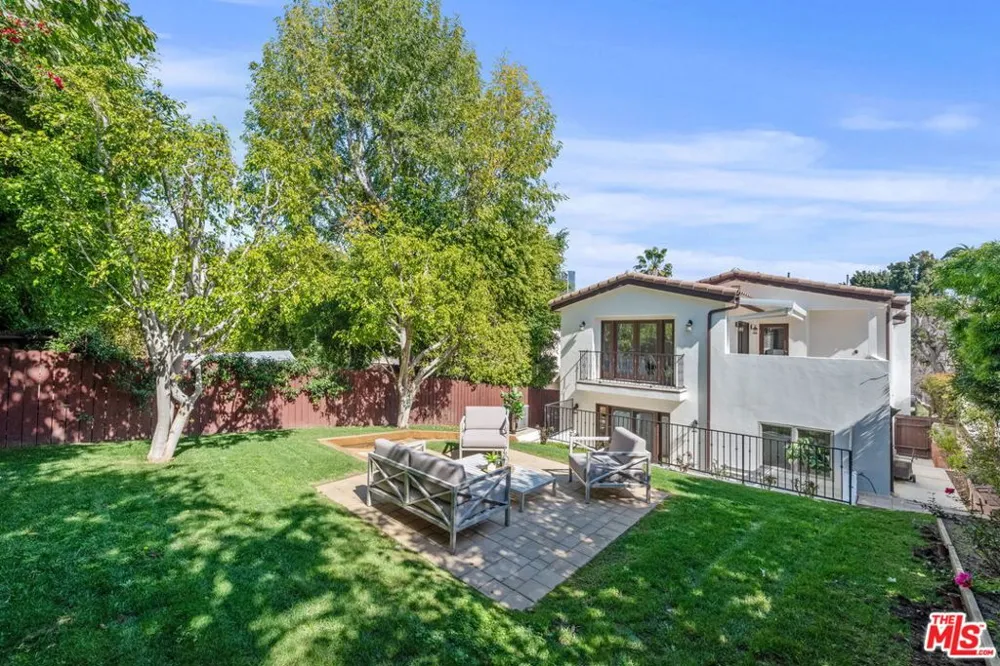 1945 Fairburn Avenue Los Angeles, CA 90025