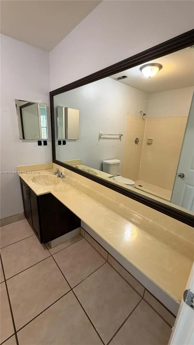 11641 Royal Palm Blvd #11641 Coral Springs, FL 33065
