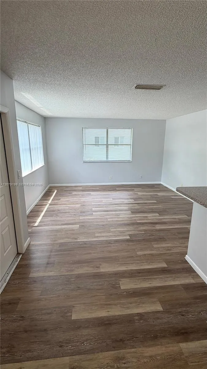 11641 Royal Palm Blvd #11641 Coral Springs, FL 33065