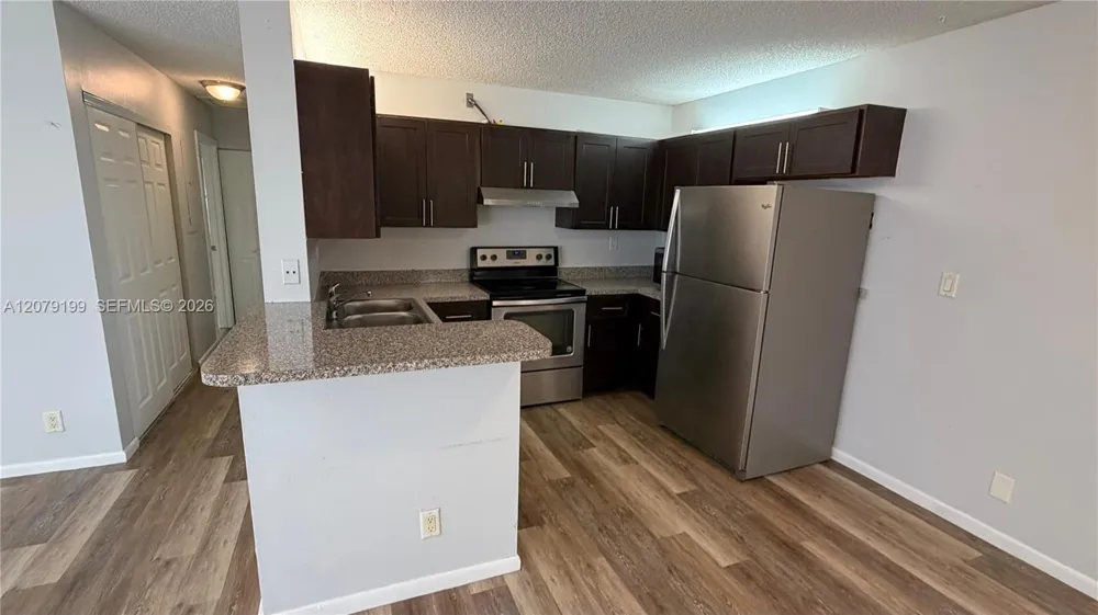 11641 Royal Palm Blvd #11641 Coral Springs, FL 33065
