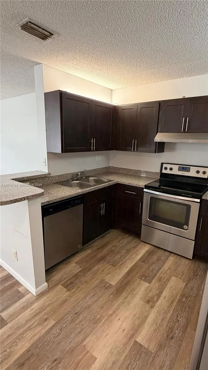 11641 Royal Palm Blvd #11641 Coral Springs, FL 33065