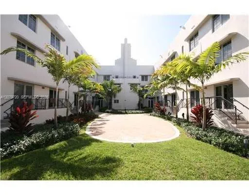 435 21st St #215 Miami Beach, FL 33139