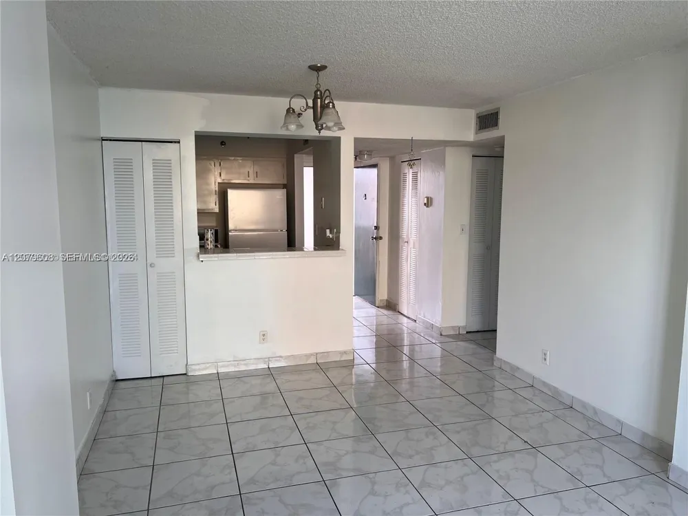 546 SW 1st St #611 Miami, FL 33130