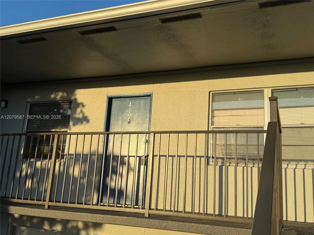 301 SW 135th Ave #402C Pembroke Pines, FL 33027