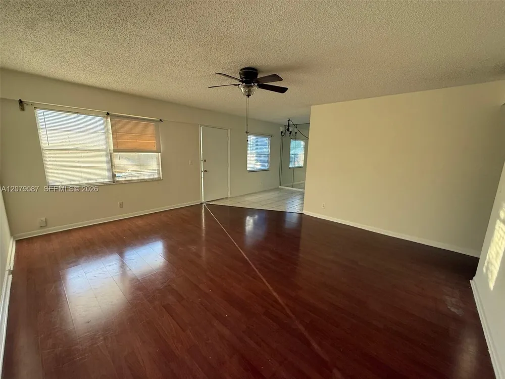 301 SW 135th Ave #402C Pembroke Pines, FL 33027