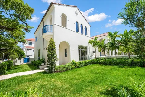 550 Malaga Ave #Villa 1