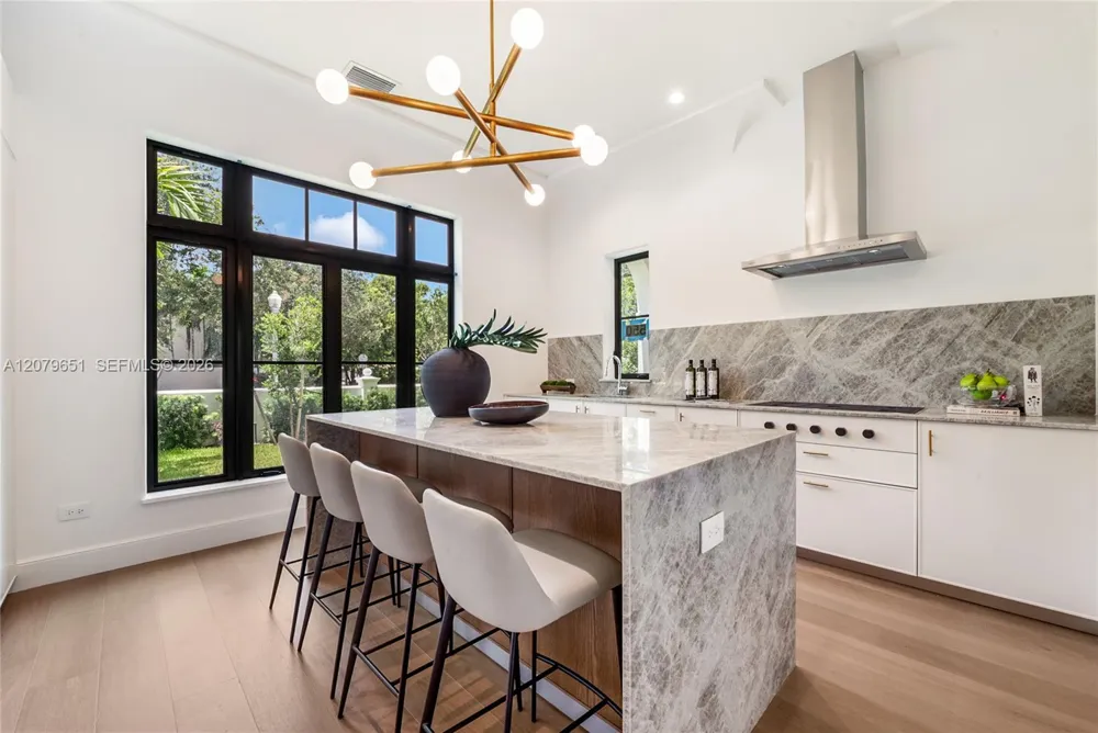 550 Malaga Ave #Villa 1 Coral Gables, FL 33134