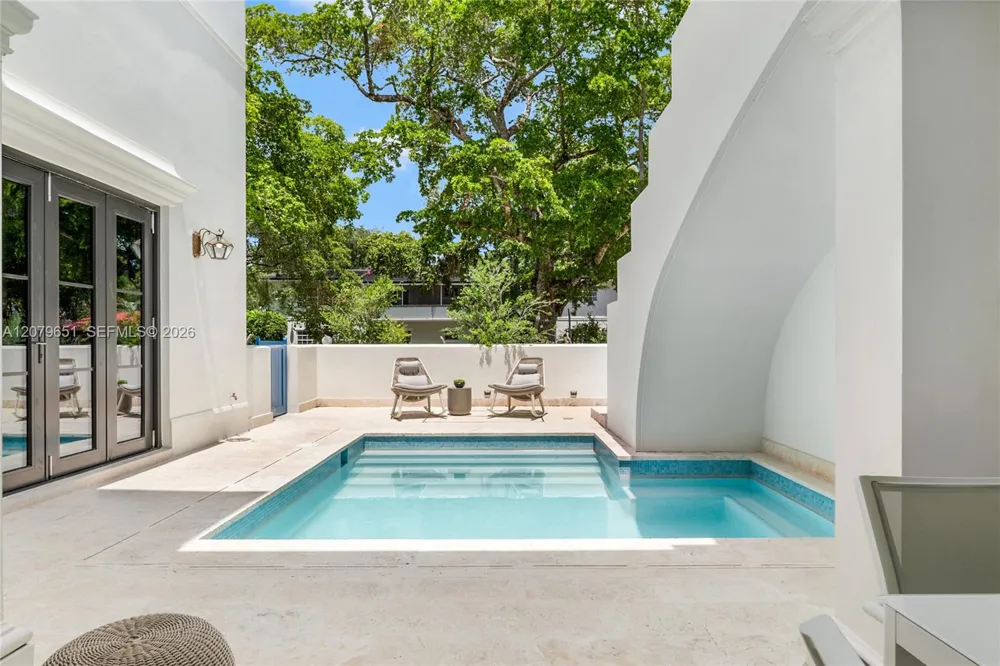 550 Malaga Ave #Villa 1 Coral Gables, FL 33134