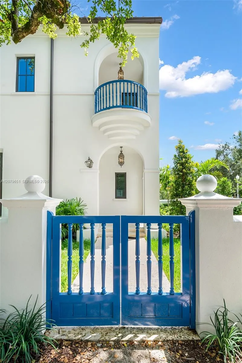 550 Malaga Ave #Villa 1 Coral Gables, FL 33134