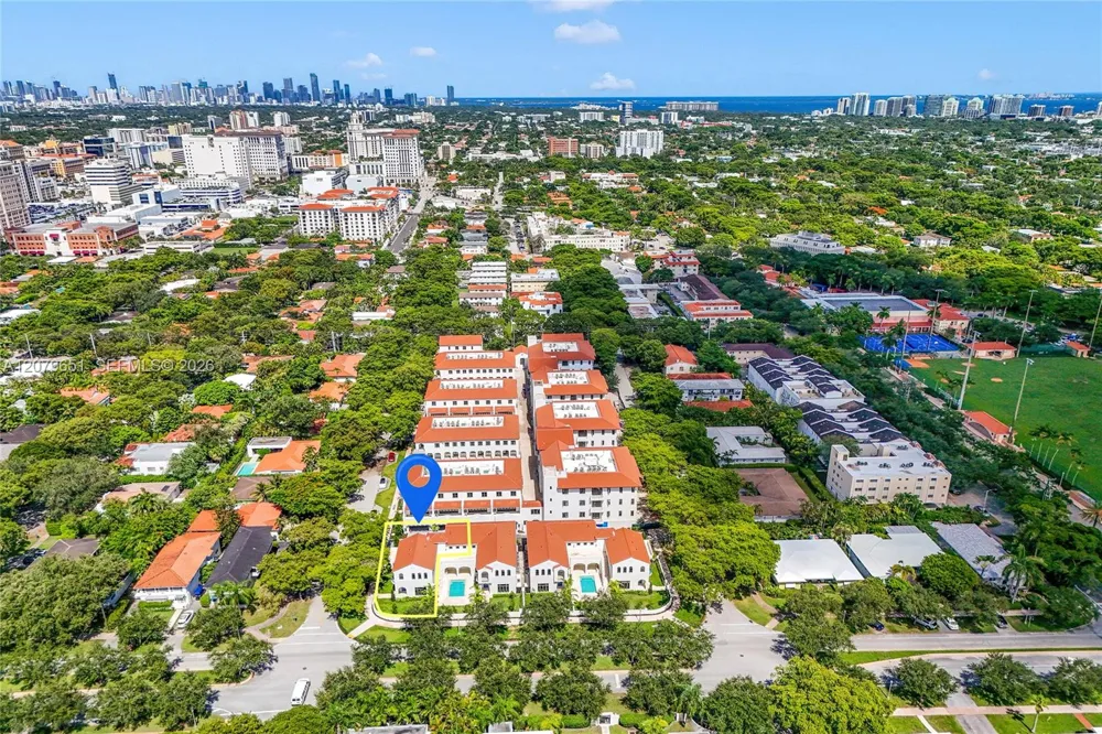 550 Malaga Ave #Villa 1 Coral Gables, FL 33134