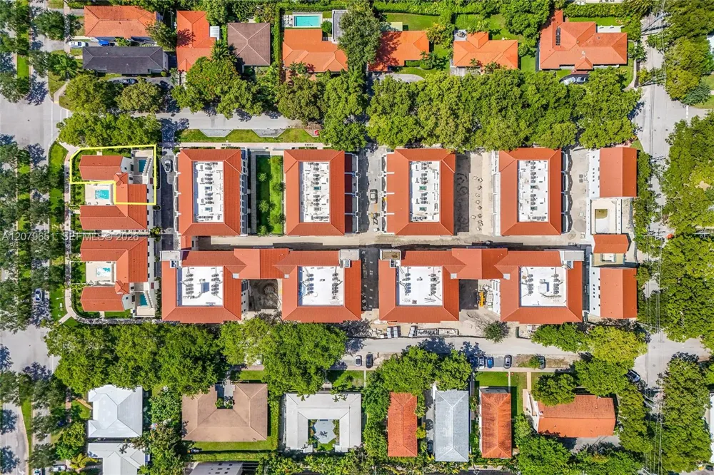 550 Malaga Ave #Villa 1 Coral Gables, FL 33134