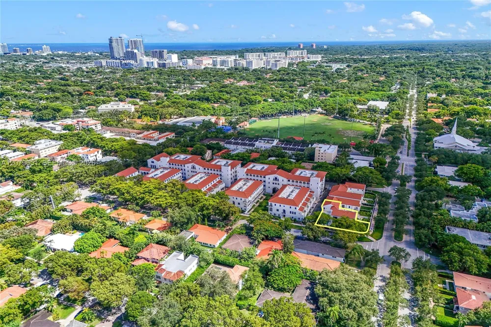 550 Malaga Ave #Villa 1 Coral Gables, FL 33134
