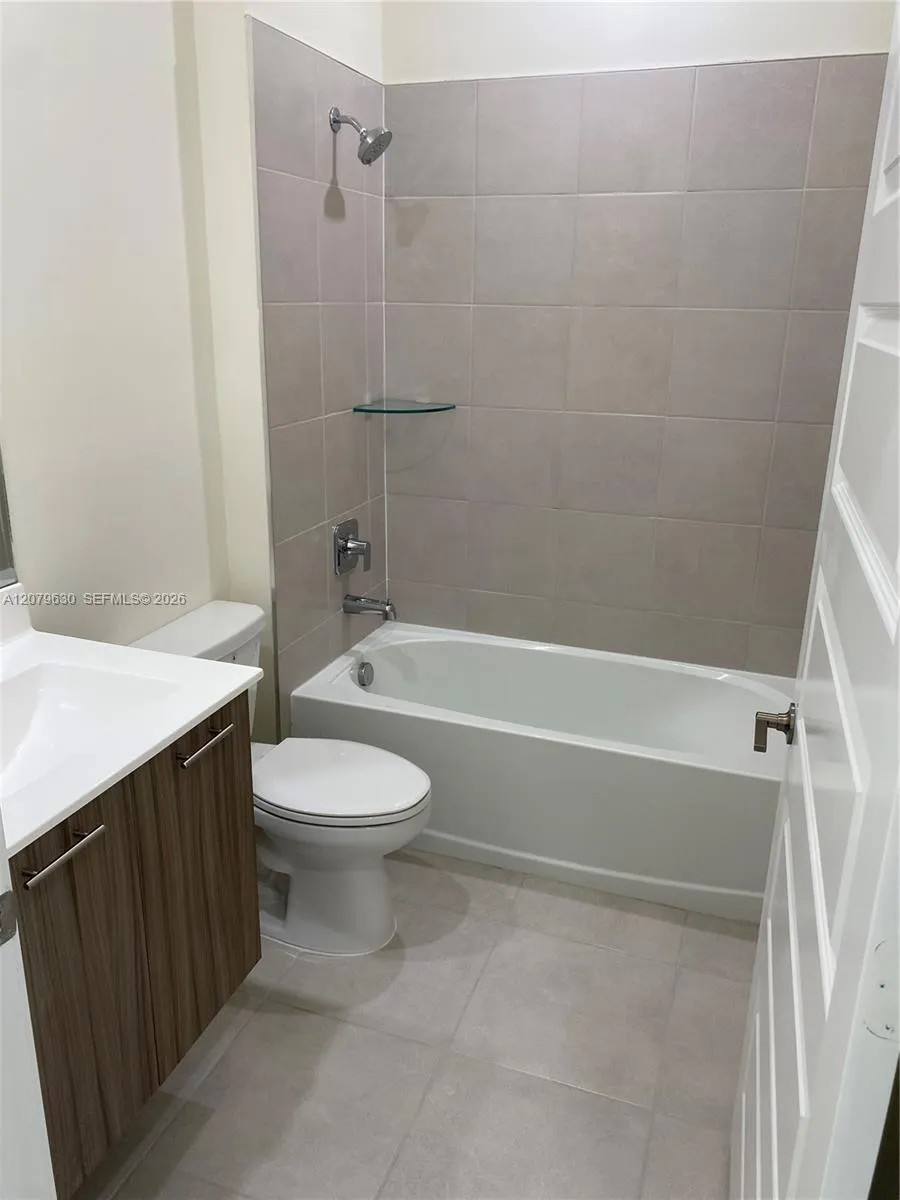 8301 NW 41st St #B-110 Doral, FL 33166