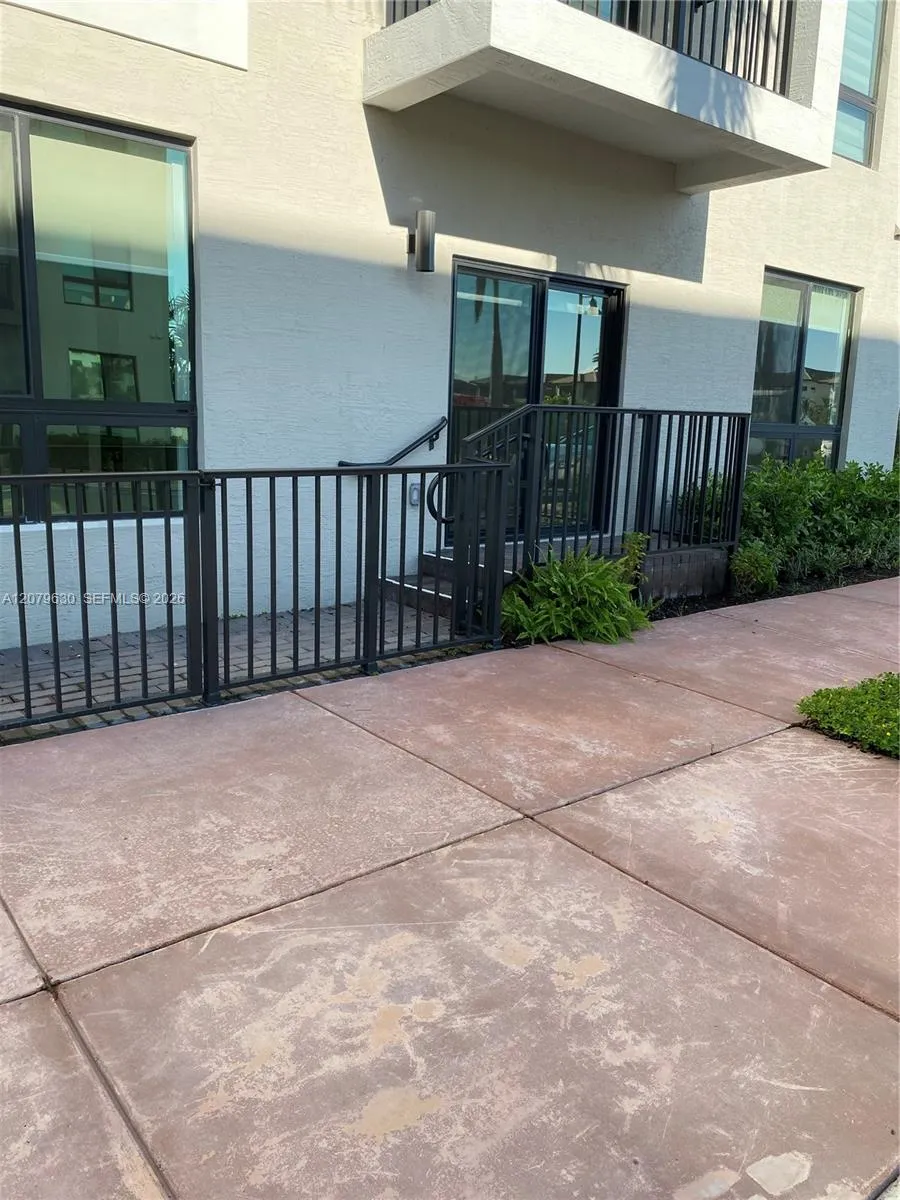 8301 NW 41st St #B-110 Doral, FL 33166