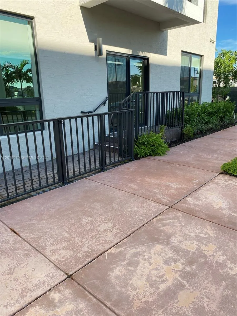 8301 NW 41st St #B-110 Doral, FL 33166