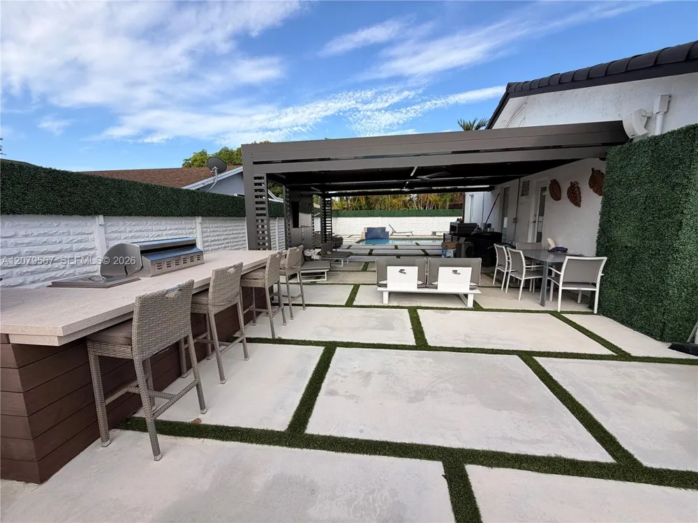 13200 SW 25th St Miami, FL 33175