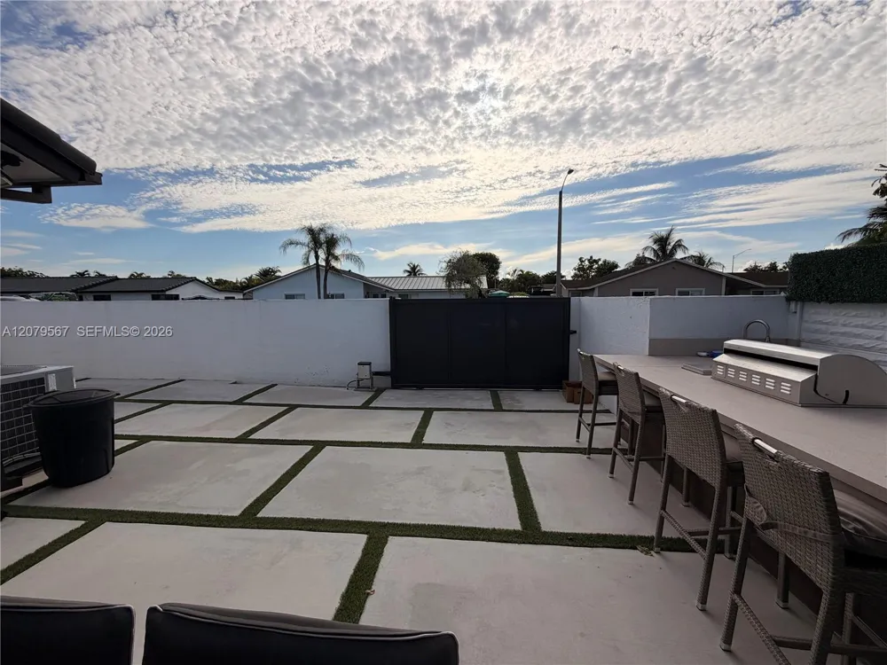 13200 SW 25th St Miami, FL 33175