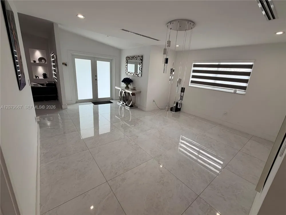 13200 SW 25th St Miami, FL 33175