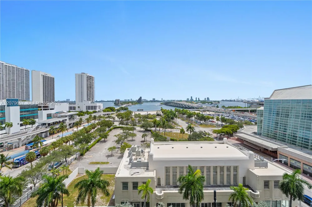 1400 Biscayne Blvd #804 Miami, FL 33132