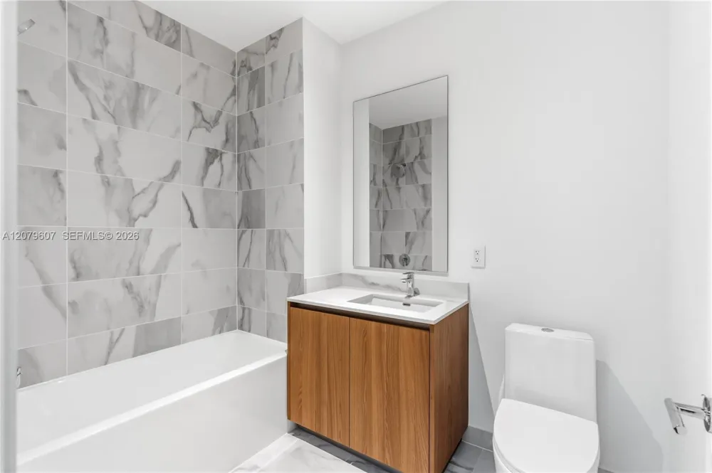 1400 Biscayne Blvd #804 Miami, FL 33132