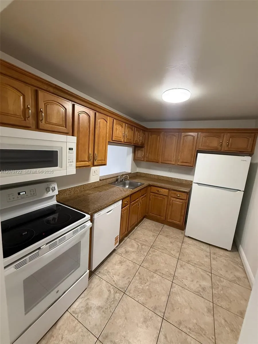 8415 SW 107th Ave #119W Miami, FL 33173