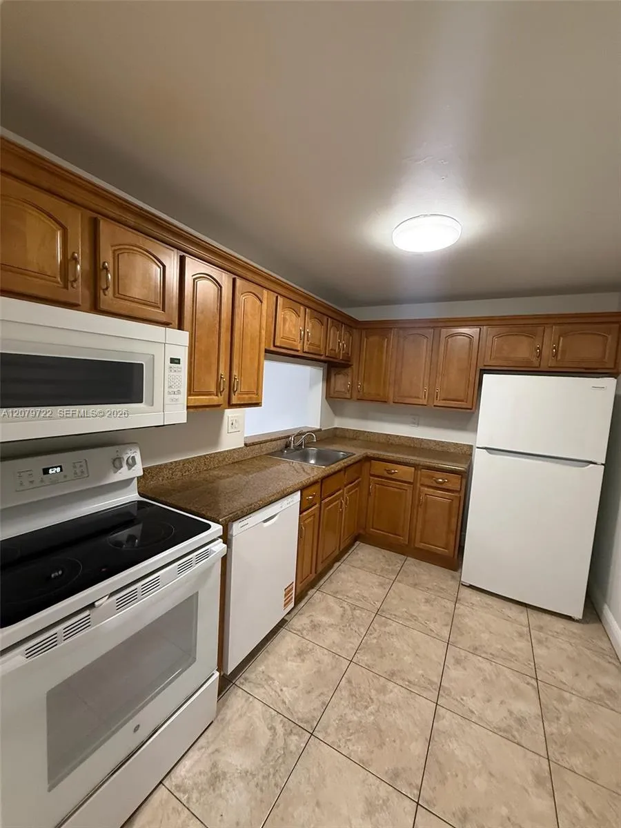 8415 SW 107th Ave #119W Miami, FL 33173