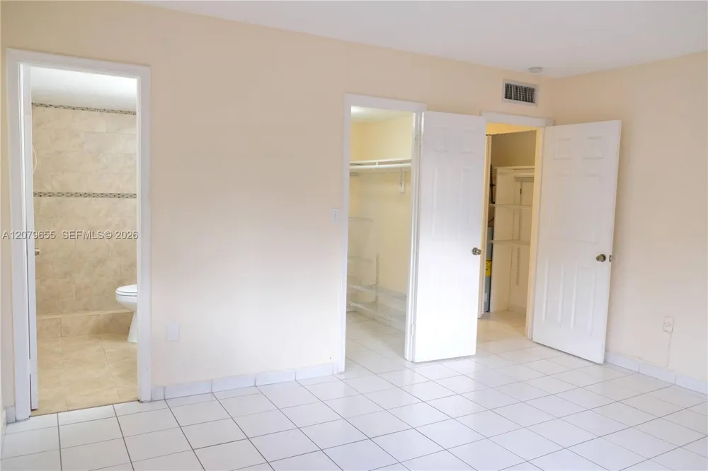 9962 SW 88th St #722-7 Miami, FL 33176