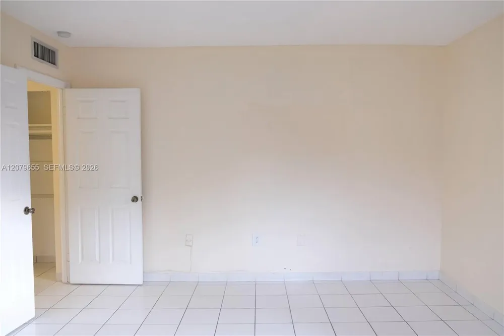 9962 SW 88th St #722-7 Miami, FL 33176