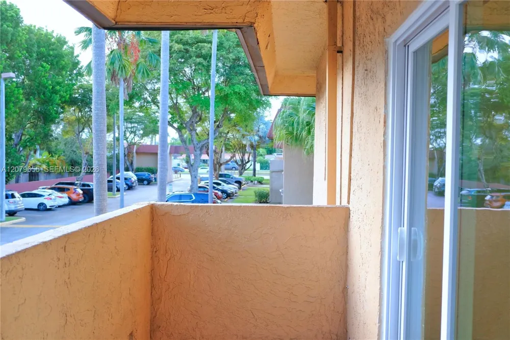9962 SW 88th St #722-7 Miami, FL 33176