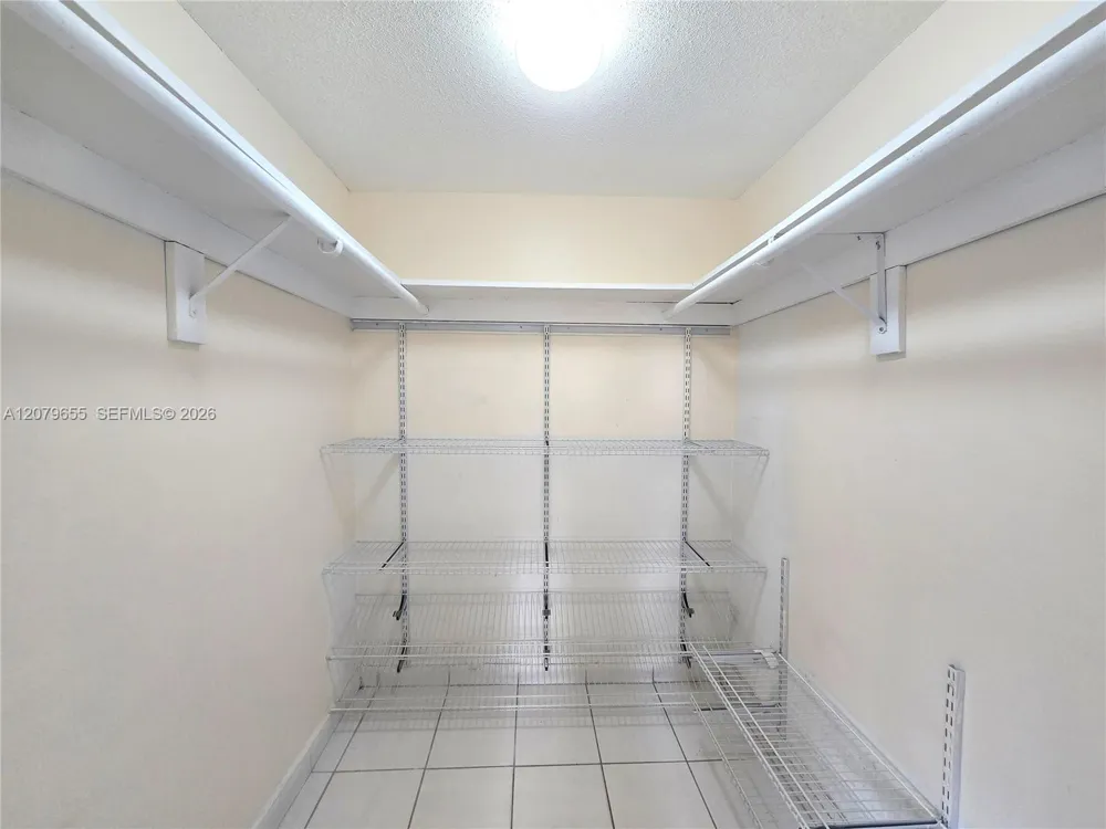 9962 SW 88th St #722-7 Miami, FL 33176