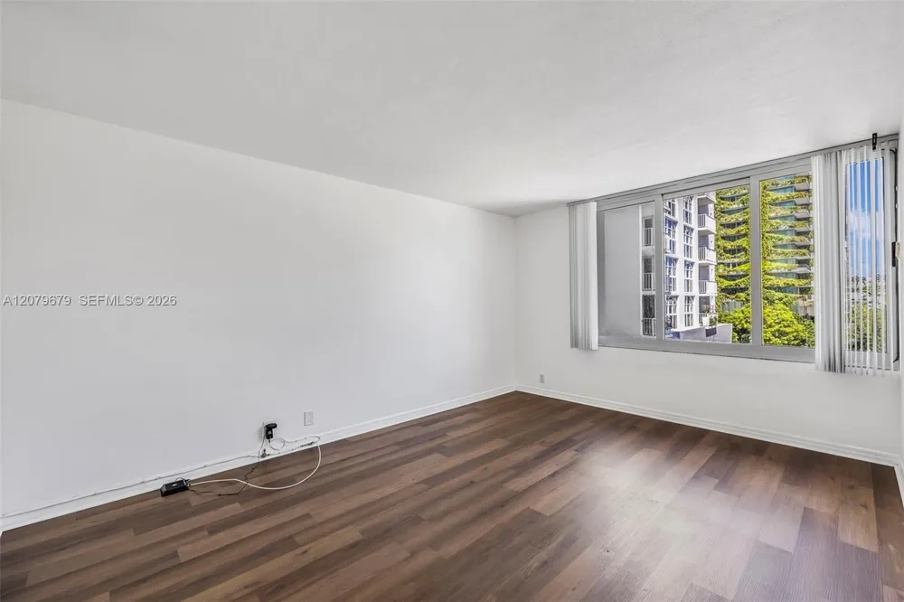 1200 West Ave #317 Miami Beach, FL 33139