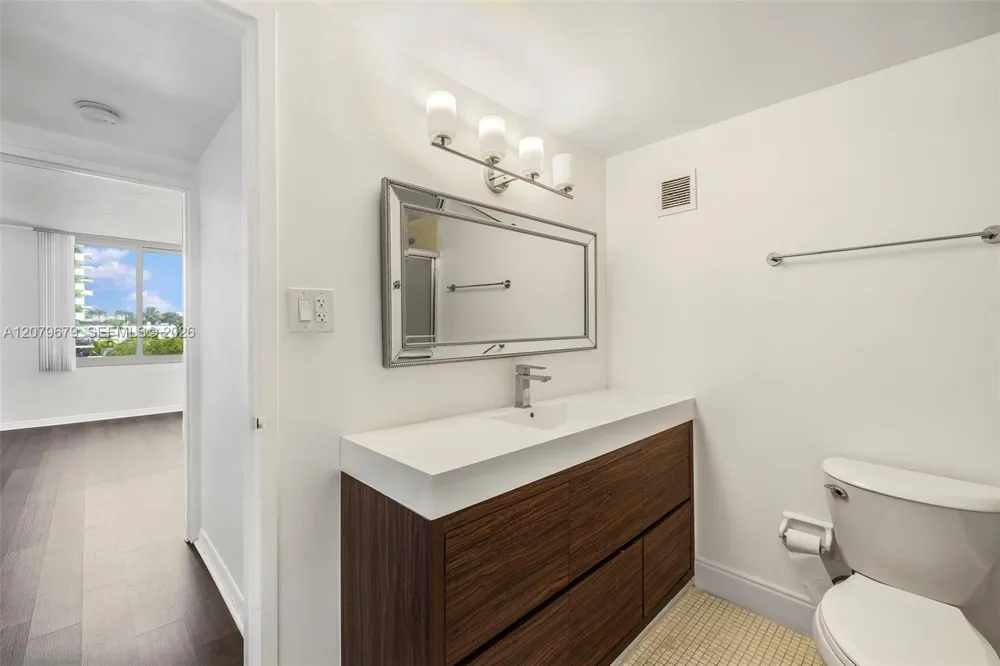 1200 West Ave #317 Miami Beach, FL 33139