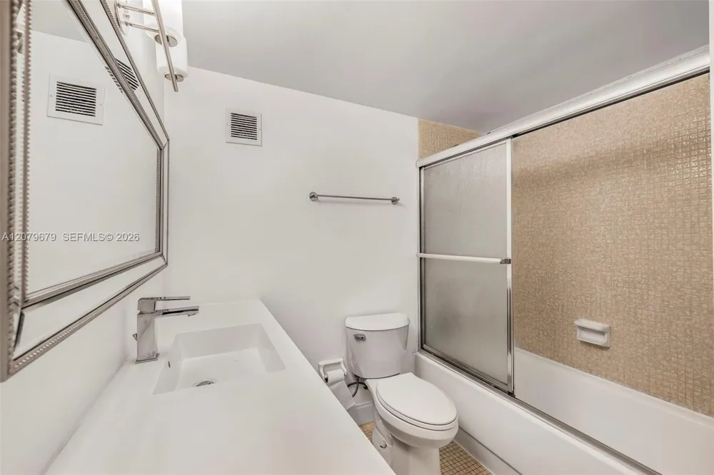 1200 West Ave #317 Miami Beach, FL 33139