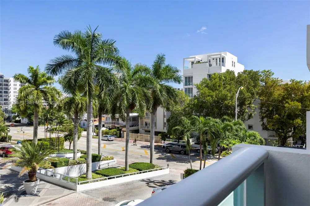1200 West Ave #317 Miami Beach, FL 33139