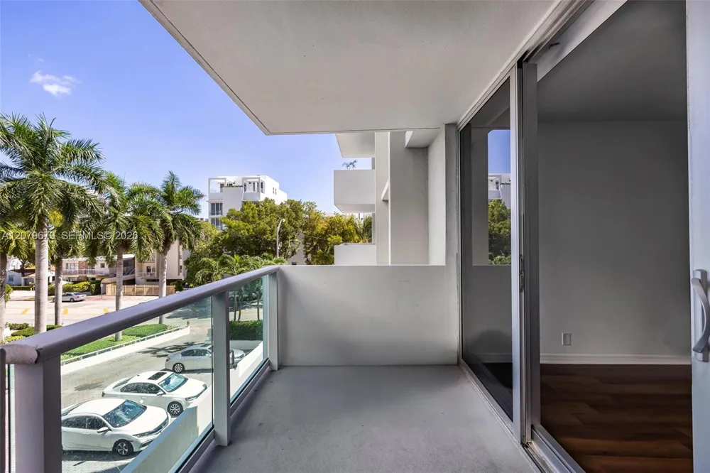 1200 West Ave #317 Miami Beach, FL 33139