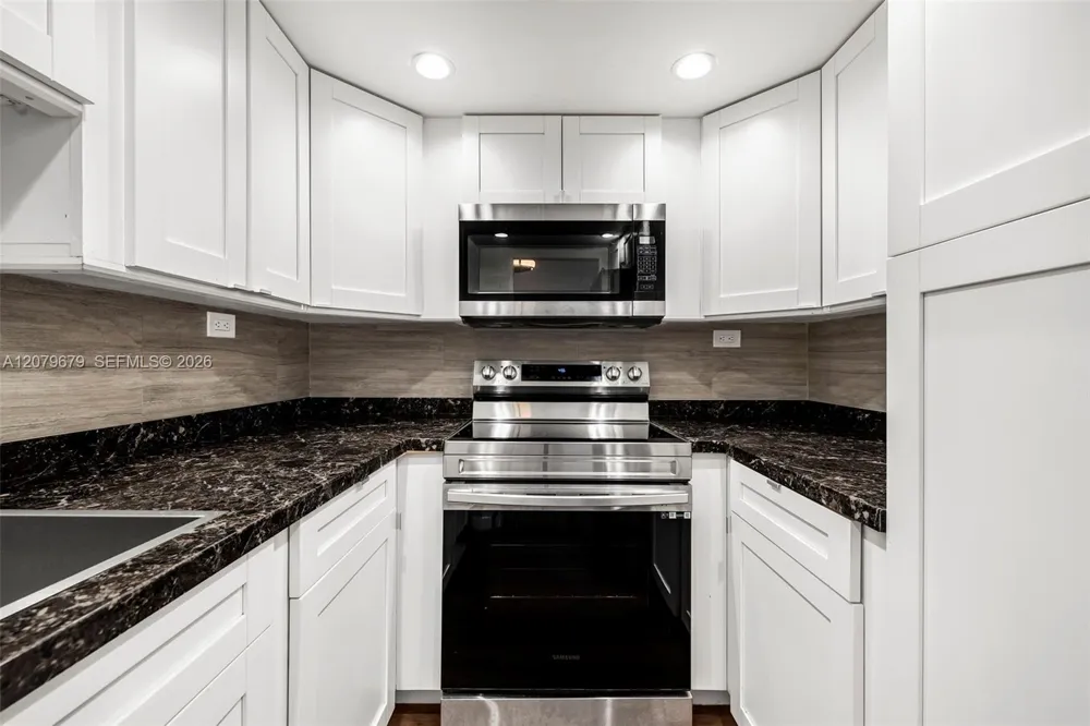1200 West Ave #317 Miami Beach, FL 33139