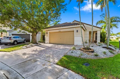 1416 Canary Island Dr