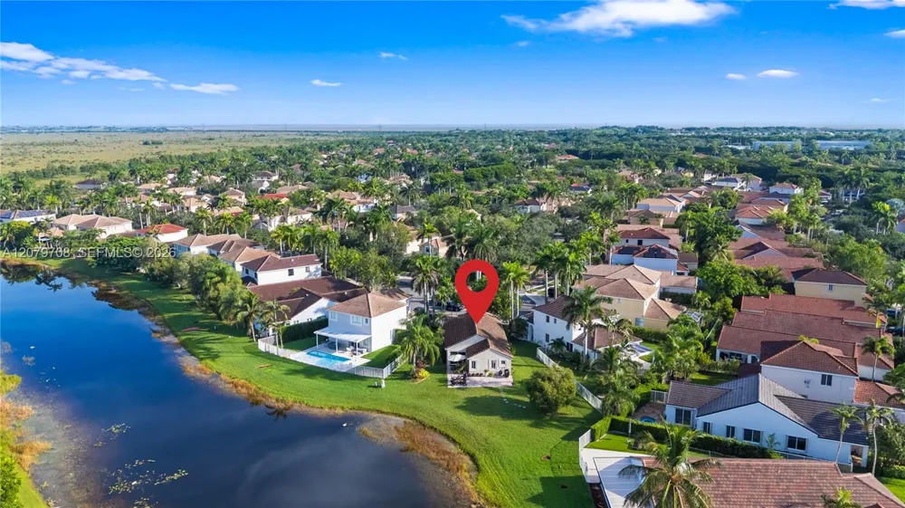 1416 Canary Island Dr Weston, FL 33327