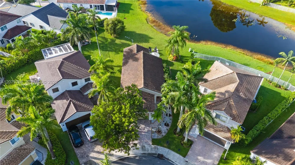 1416 Canary Island Dr Weston, FL 33327
